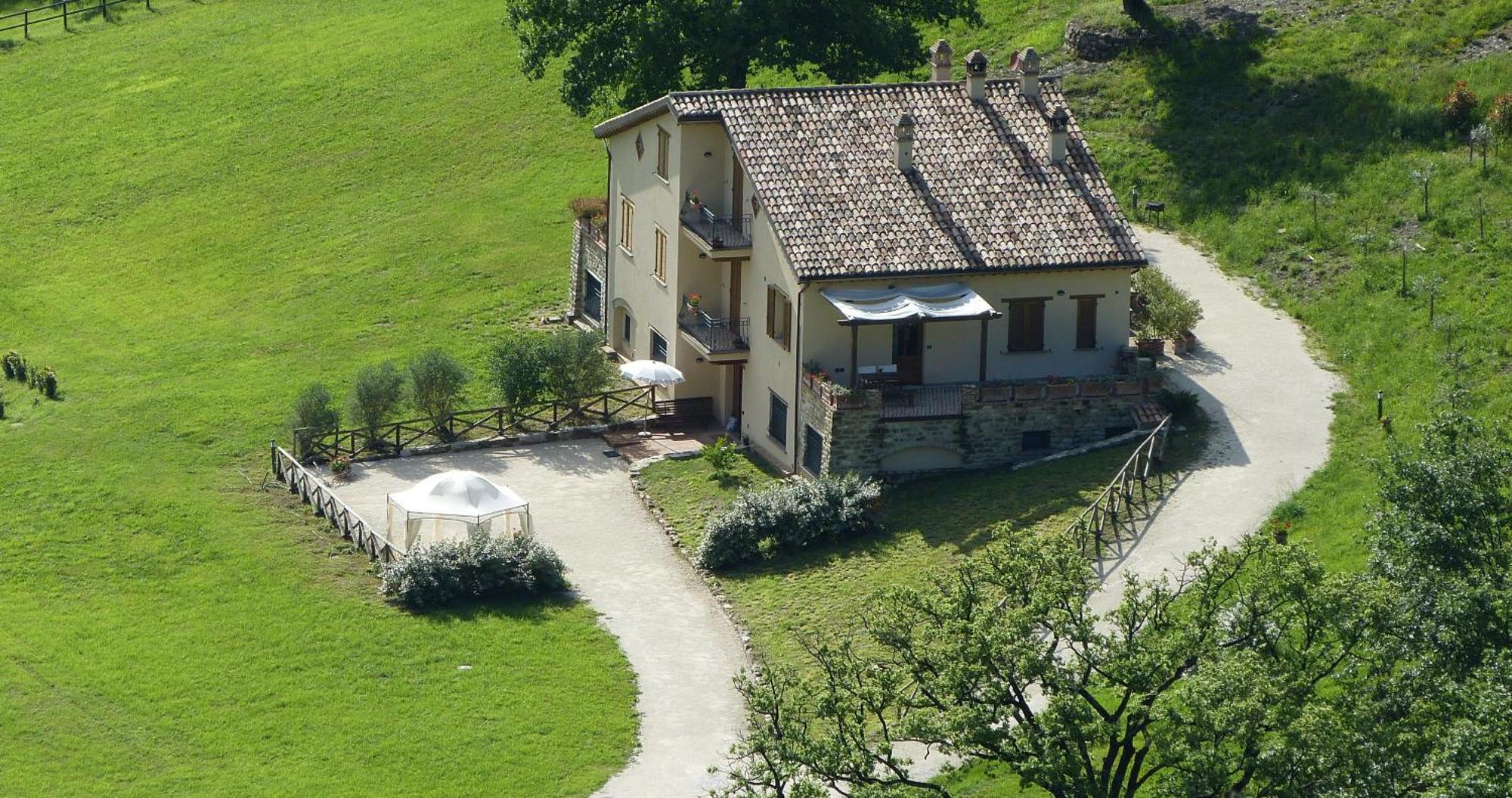 Cerqua Rosara Residence Valtopina Extérieur photo